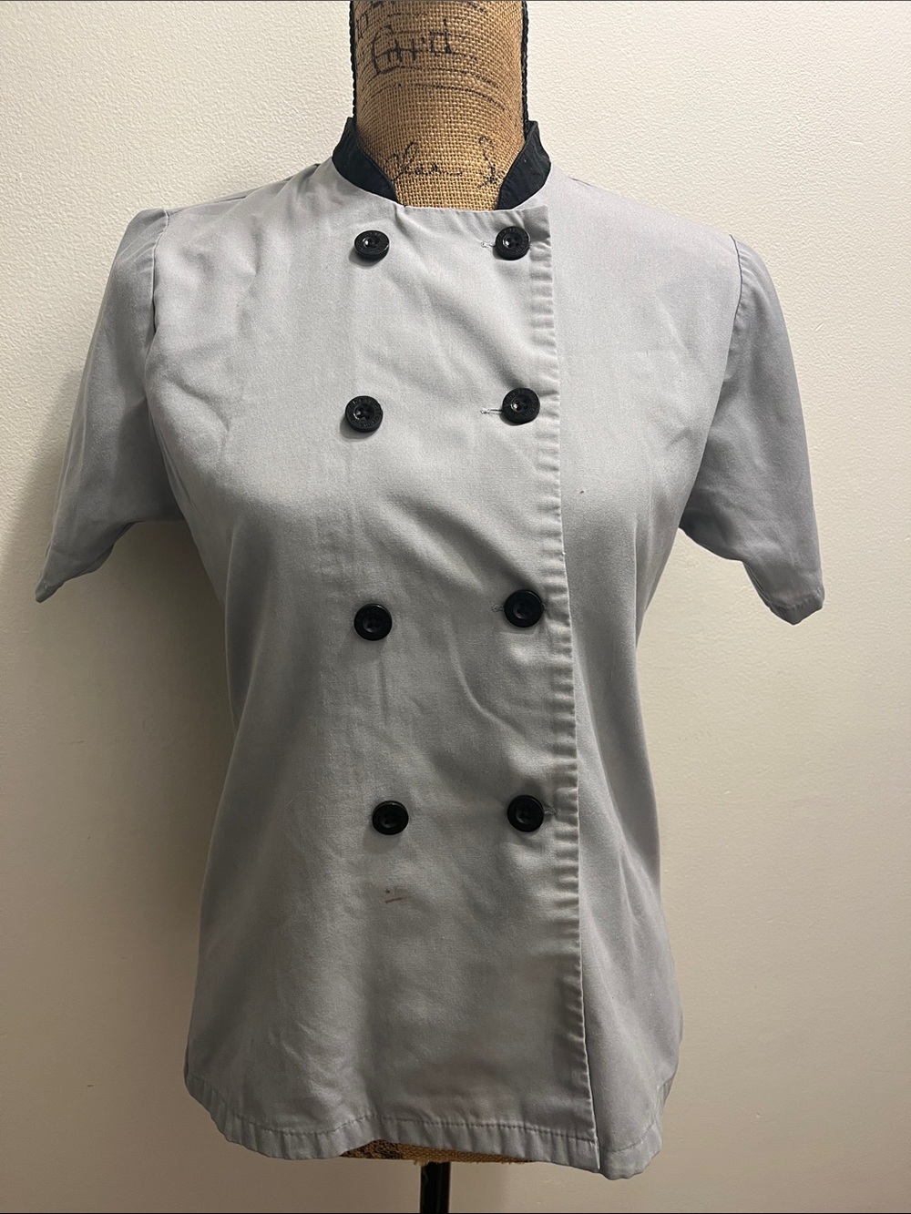 Women's Short-Sleeve Double-Breasted Chef Jacket in Light Gray